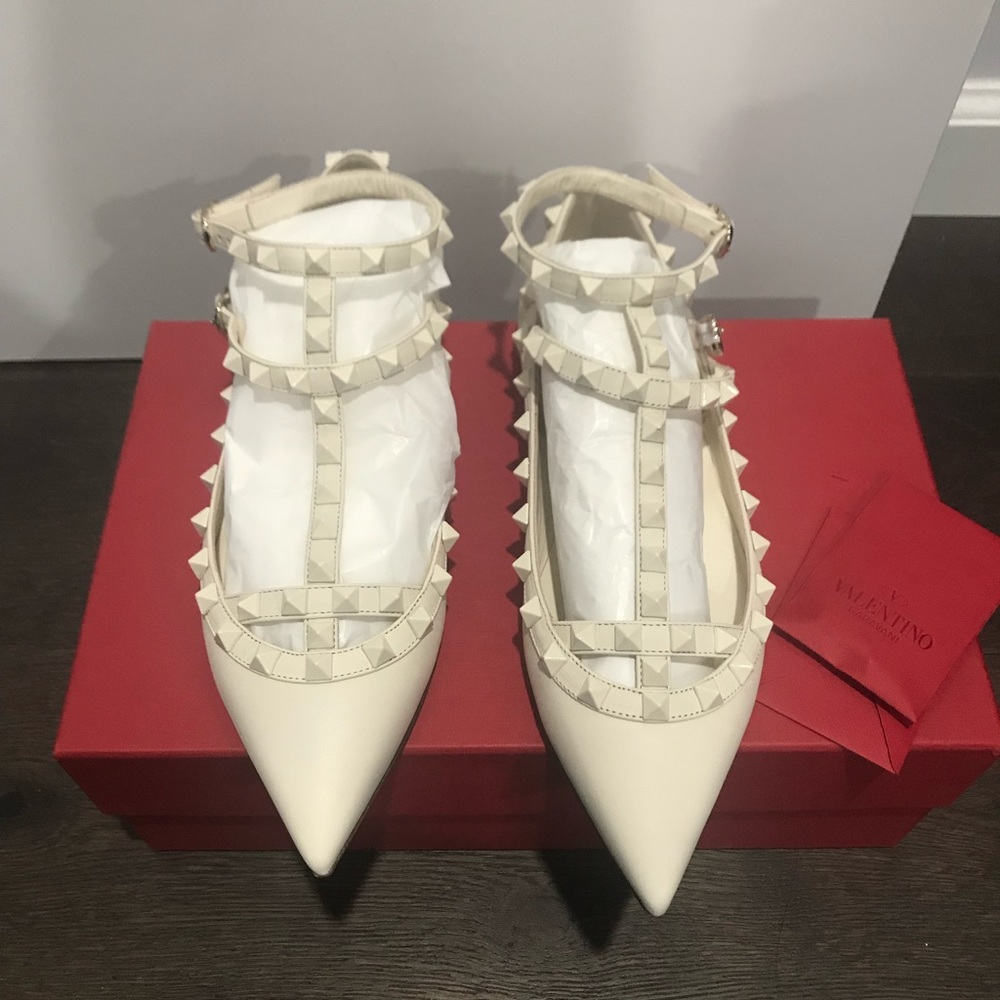 NIB Valentino Rockstuds Caged Flats, 35.5,Ivory